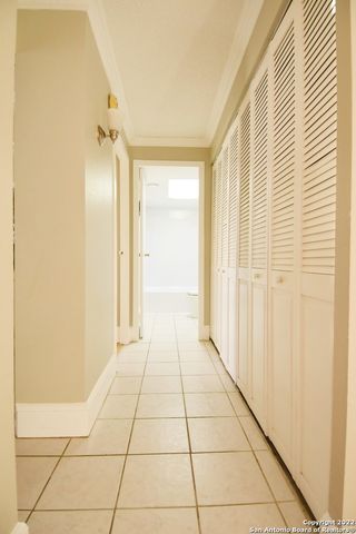 7039 San Pedro Ave Apt 612, San Antonio, TX 78216