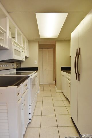 7039 San Pedro Ave Apt 612, San Antonio, TX 78216