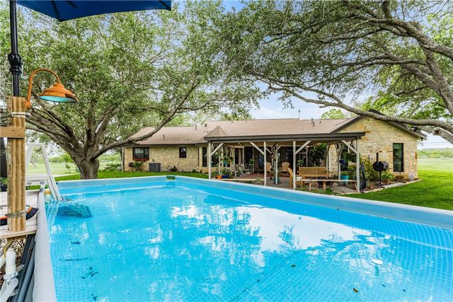 345 TRAIL RIDGE Dr, Sandia, TX 78383