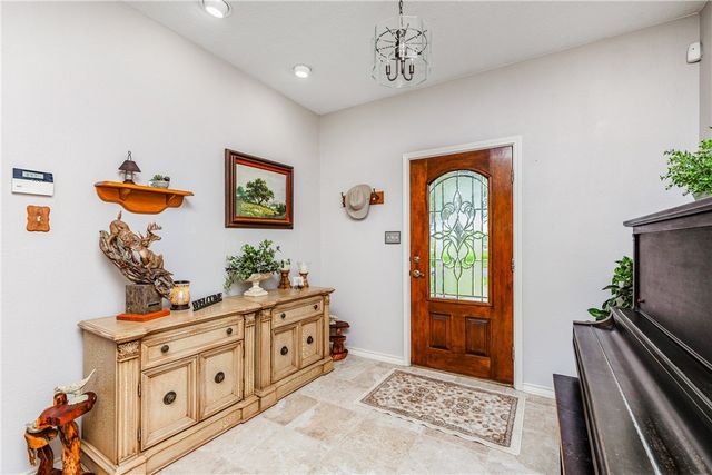 345 TRAIL RIDGE Dr, Sandia, TX 78383