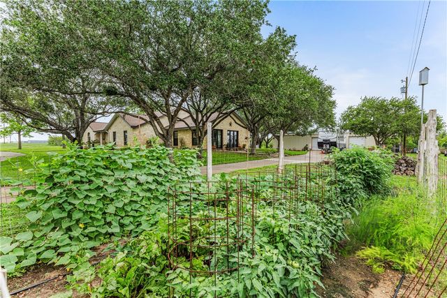 345 TRAIL RIDGE Dr, Sandia, TX 78383