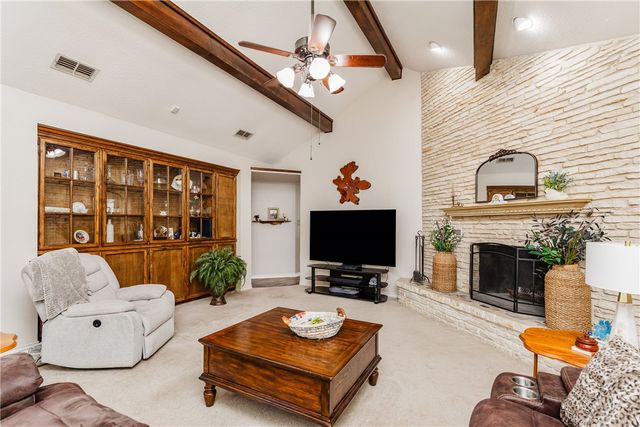 345 TRAIL RIDGE Dr, Sandia, TX 78383