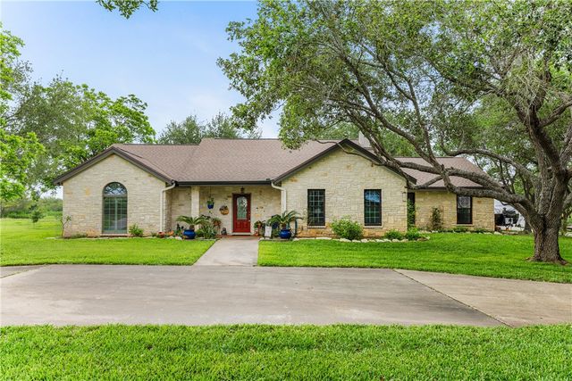345 TRAIL RIDGE Dr, Sandia, TX 78383