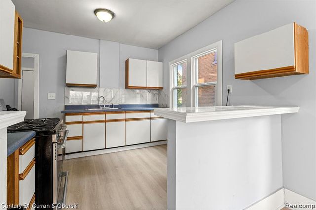 3764 W Euclid Street, Detroit, MI 48206