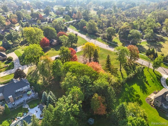 48100 Powell Road, Plymouth, MI 48170