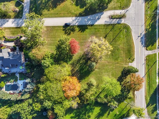 48100 Powell Road, Plymouth, MI 48170