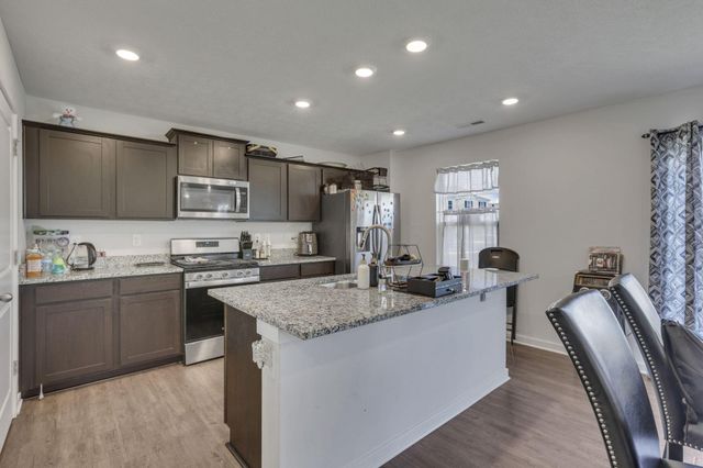 2155 Pentress Drive, Grove City, OH 43123