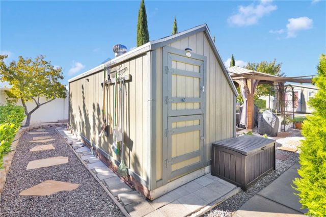 15376 San Miguel Way, Victorville, CA 92394