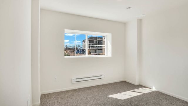 2040 Yellowstone Boulevard, Mundelein, IL 60060