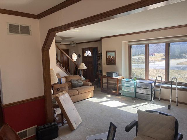 N64W15856 Wildflower DRIVE, Menomonee Falls, WI 53051