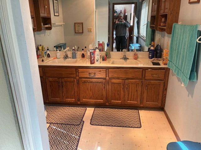 N64W15856 Wildflower DRIVE, Menomonee Falls, WI 53051