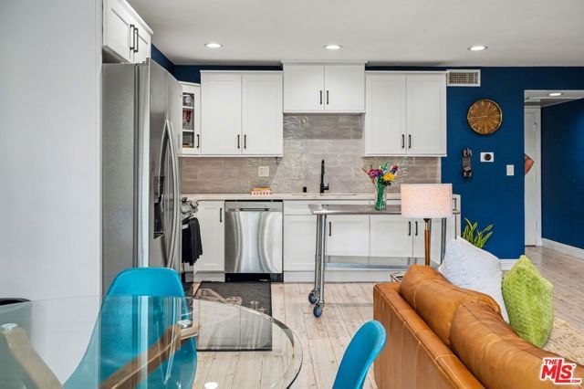 2700 Cahuenga Boulevard 1203, Los Angeles, CA 90068