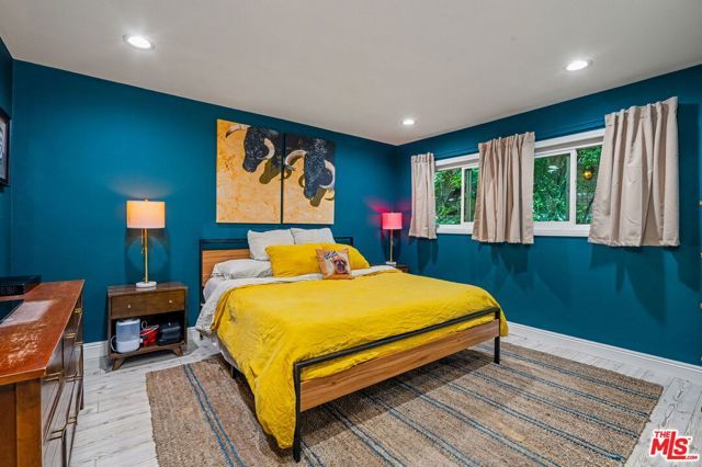 2700 Cahuenga Boulevard 1203, Los Angeles, CA 90068