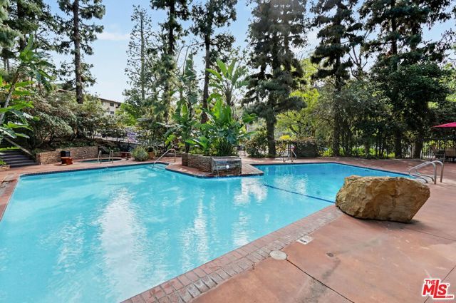 2700 Cahuenga Boulevard 1203, Los Angeles, CA 90068