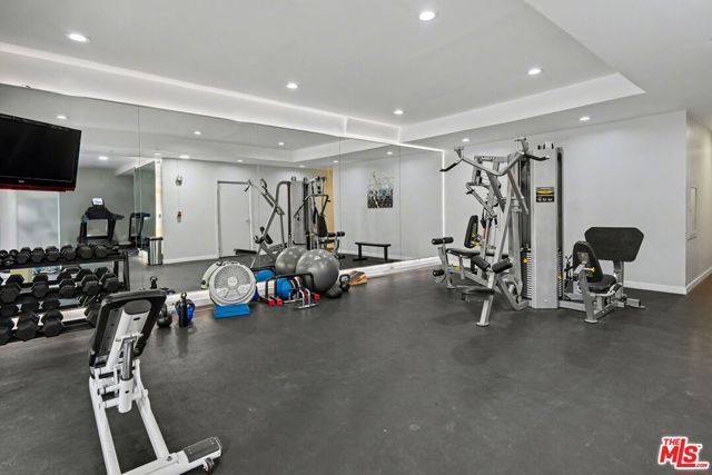 2700 Cahuenga Boulevard 1203, Los Angeles, CA 90068