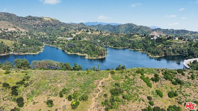 2700 Cahuenga Boulevard 1203, Los Angeles, CA 90068