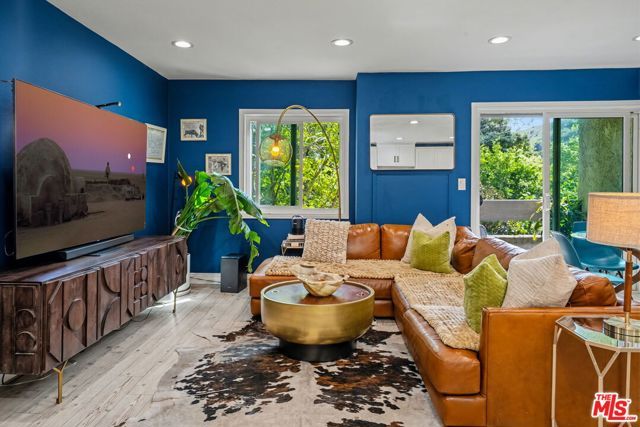 2700 Cahuenga Boulevard 1203, Los Angeles, CA 90068