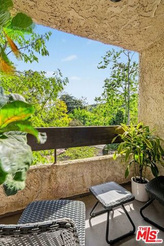 2700 Cahuenga Boulevard 1203, Los Angeles, CA 90068