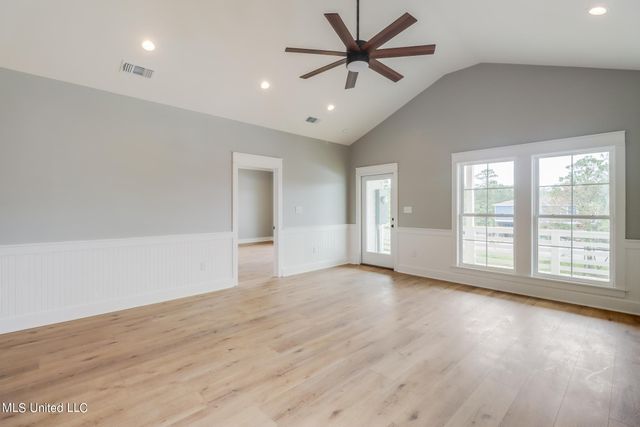 4167 Nineteenth Street, Bay Saint Louis, MS 39520