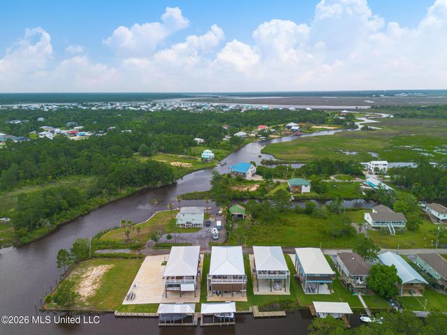 4167 Nineteenth Street, Bay Saint Louis, MS 39520