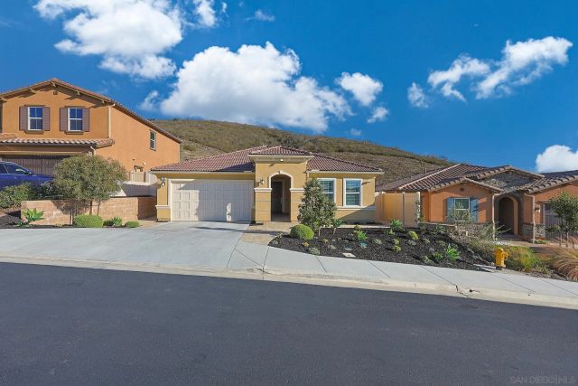 893 Woodhaven Rd, San Marcos, CA 92069