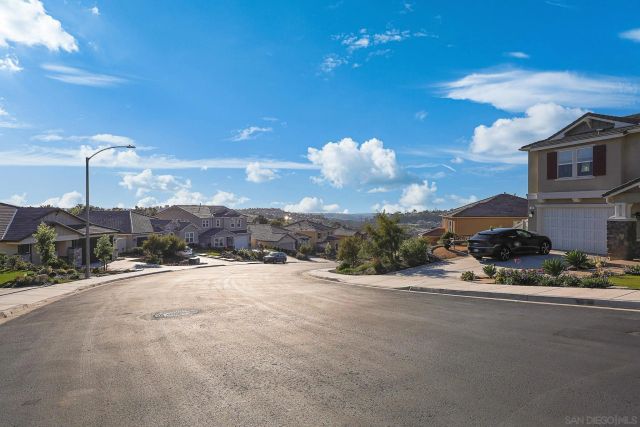 893 Woodhaven Rd, San Marcos, CA 92069