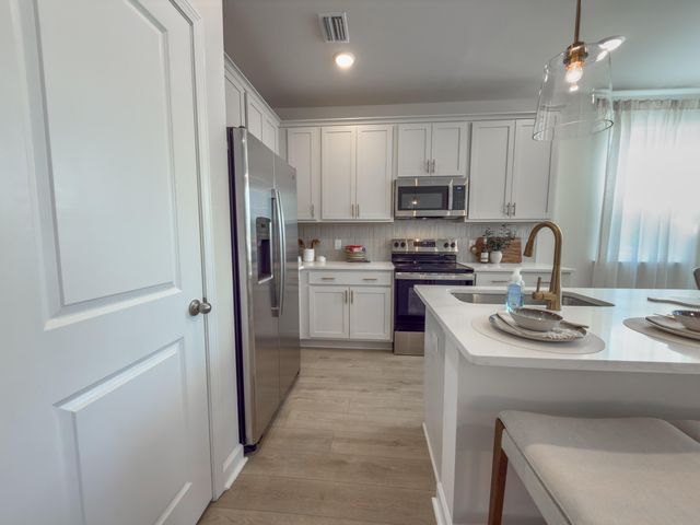 467 Martins Creek Boulevard, Summerville, SC 29485