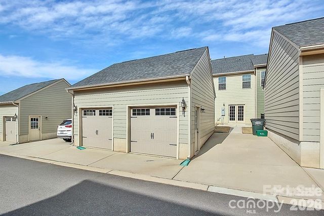 3047 Potomac River Parkway, Charlotte, NC 28217