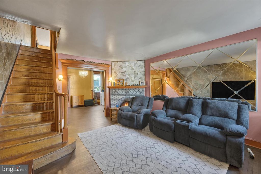 7626 FAYETTE ST, PHILADELPHIA, PA 19150 — exterior