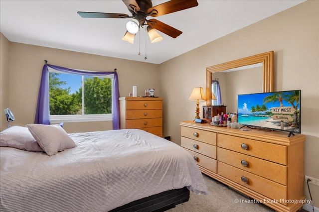 8325 Portsmouth Drive A, Darien, IL 60561
