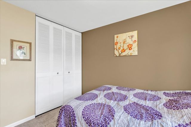 8325 Portsmouth Drive A, Darien, IL 60561