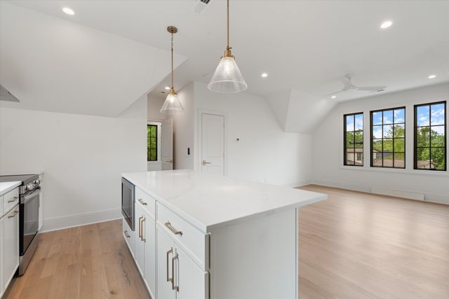 848 Bradford Ave, Nashville, TN 37204