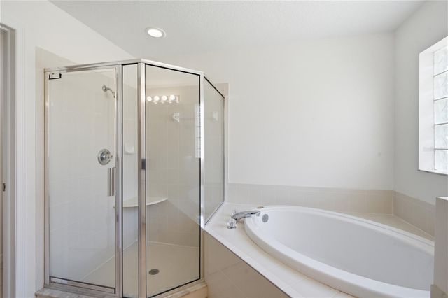 6003 CHELLAS COURT, Lutz, FL 33558