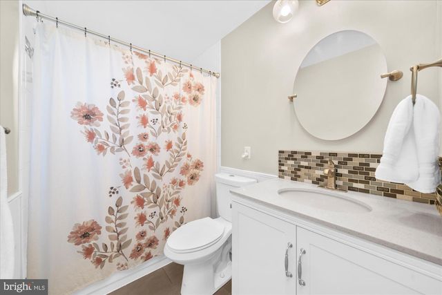 5 YORKTOWN AVE, West Chester, PA 19382