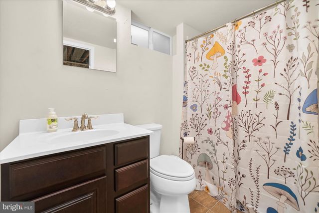 5 YORKTOWN AVE, West Chester, PA 19382