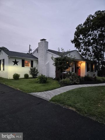 5 YORKTOWN AVE, West Chester, PA 19382