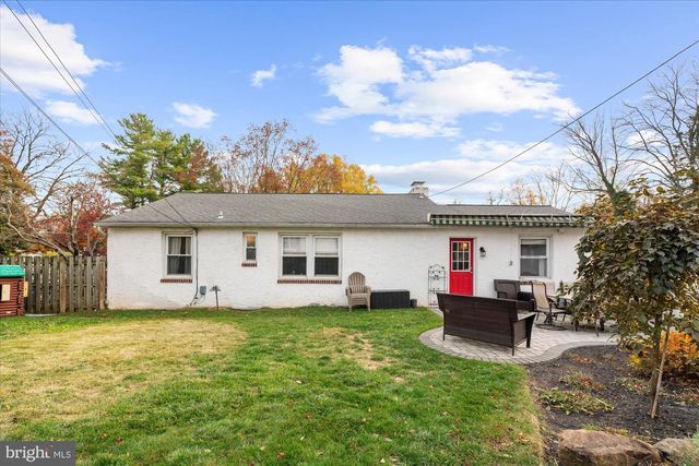 5 YORKTOWN AVE, West Chester, PA 19382