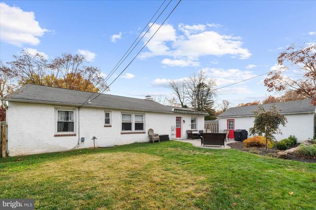 5 YORKTOWN AVE, West Chester, PA 19382