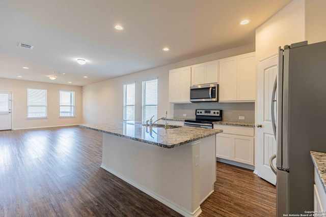 11219 POMONA PARK DR, San Antonio, TX 78249