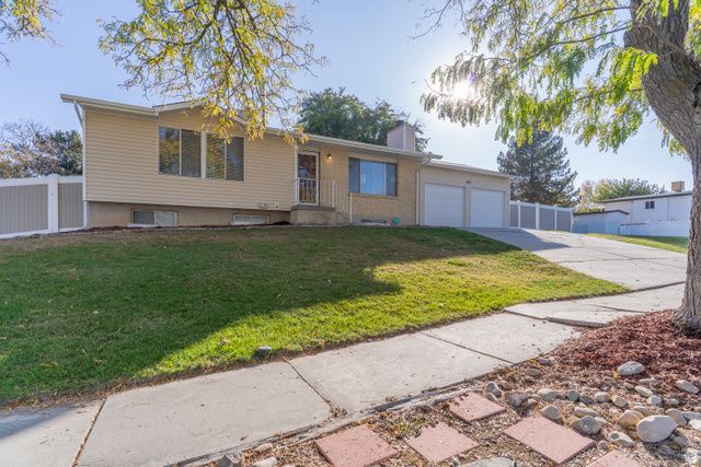 1451 W BLUEMONT DR, Taylorsville, UT 84123