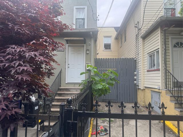 1291 Chisholm Street, Bronx, NY 10459