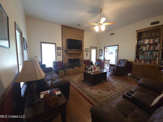 550 Pecan Boulevard, Brandon, MS 39042