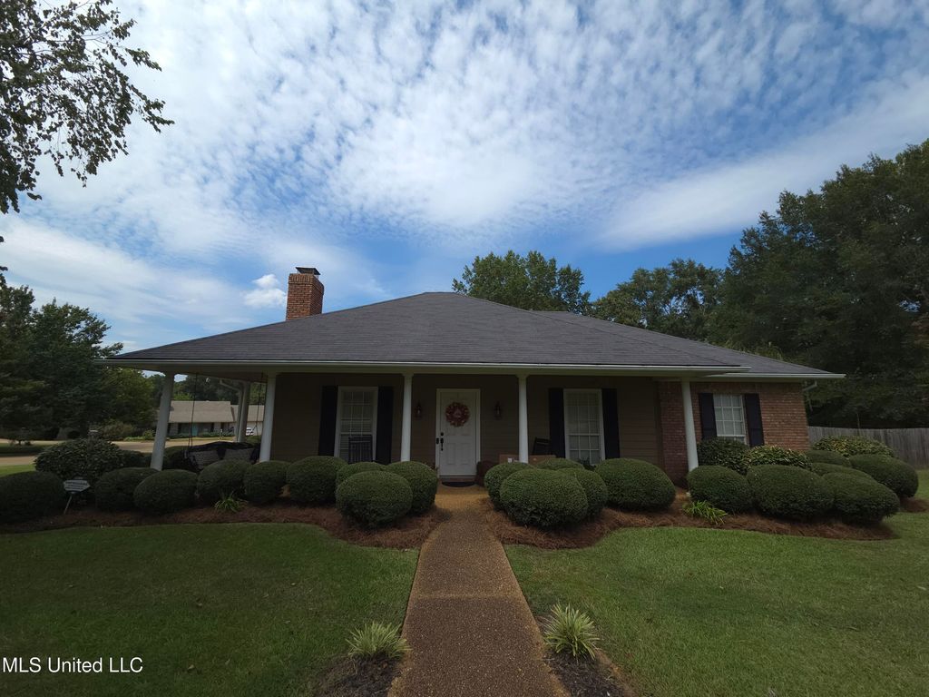 550 Pecan Boulevard, Brandon, MS 39042