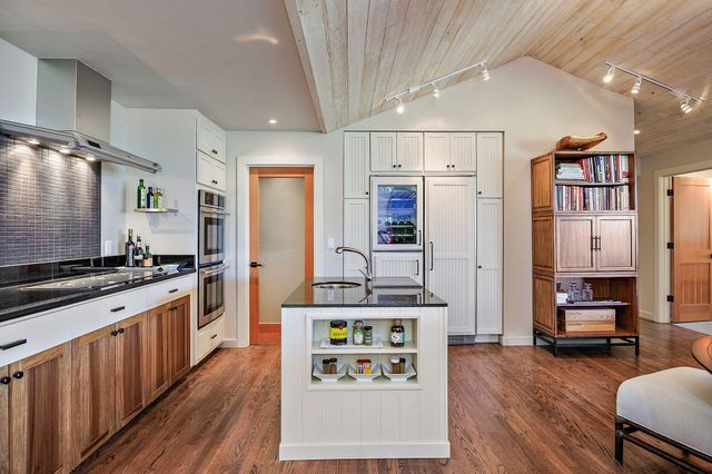 1630 NW Olmar Drive, Grants Pass, OR 97526