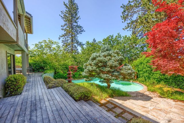 1630 NW Olmar Drive, Grants Pass, OR 97526