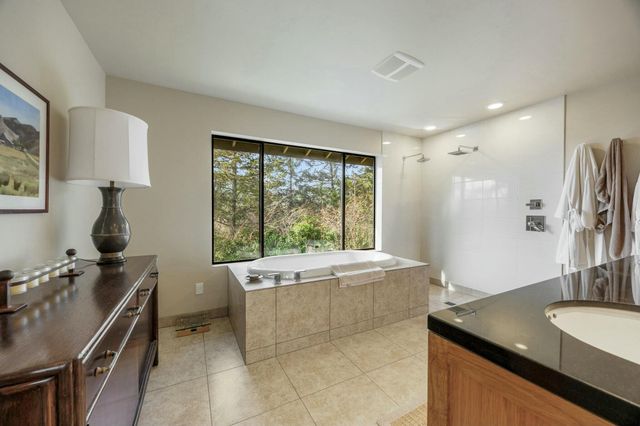 1630 NW Olmar Drive, Grants Pass, OR 97526