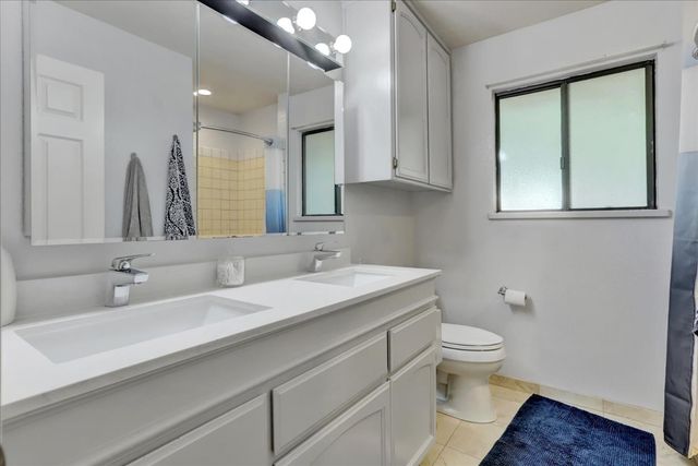 11385 Francis Dr, Grass Valley, CA 95949