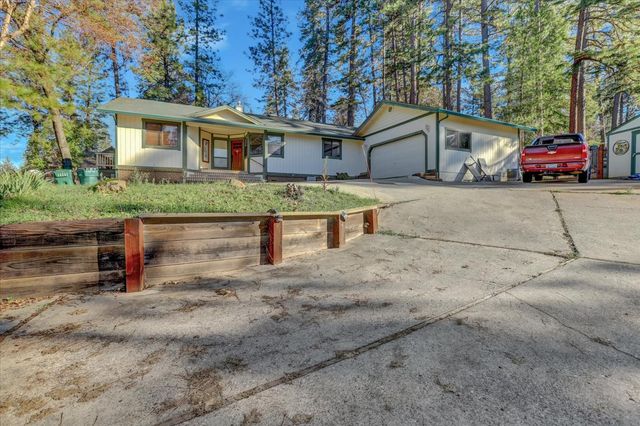11385 Francis Dr, Grass Valley, CA 95949