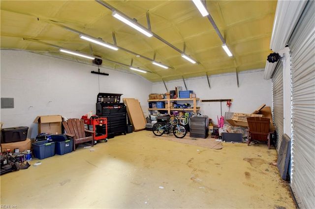 2027 Kilby LN, Suffolk, VA 23434