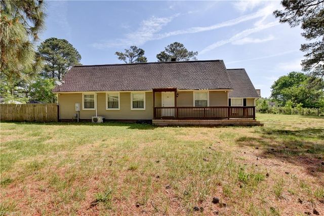 2027 Kilby LN, Suffolk, VA 23434